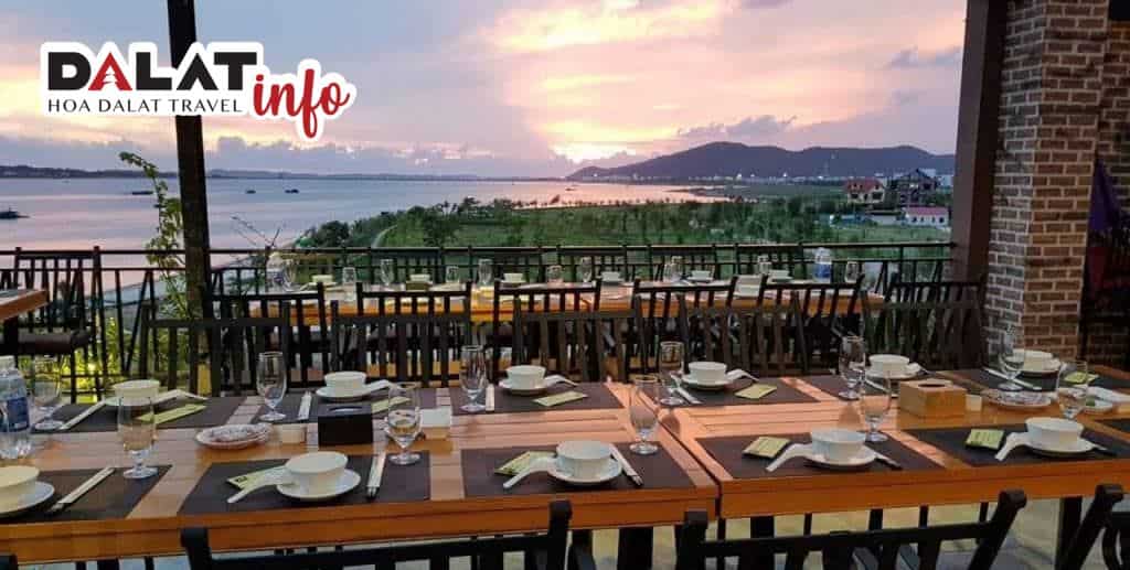 Nhà hàng Hương 2 –  Nhà hàng Hạ Long có tầm nhìn vịnh biển tuyệt đẹp
