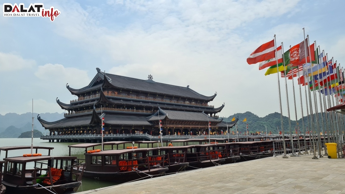 Tam Chúc – ngôi chùa lớn nhất thế giới bình yên đến lạ