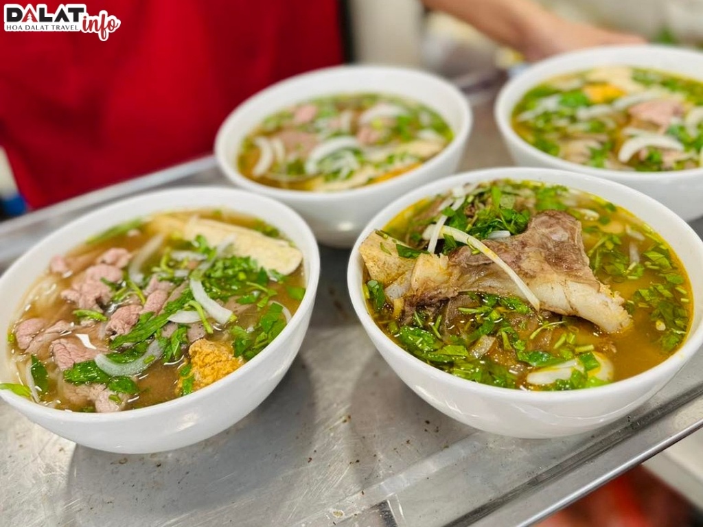 Bún bò Huế O Tú quận 10