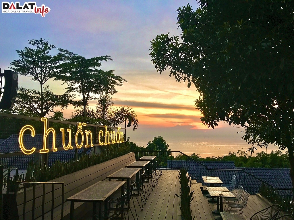 Chuồn Chuồn Bistro & Bar