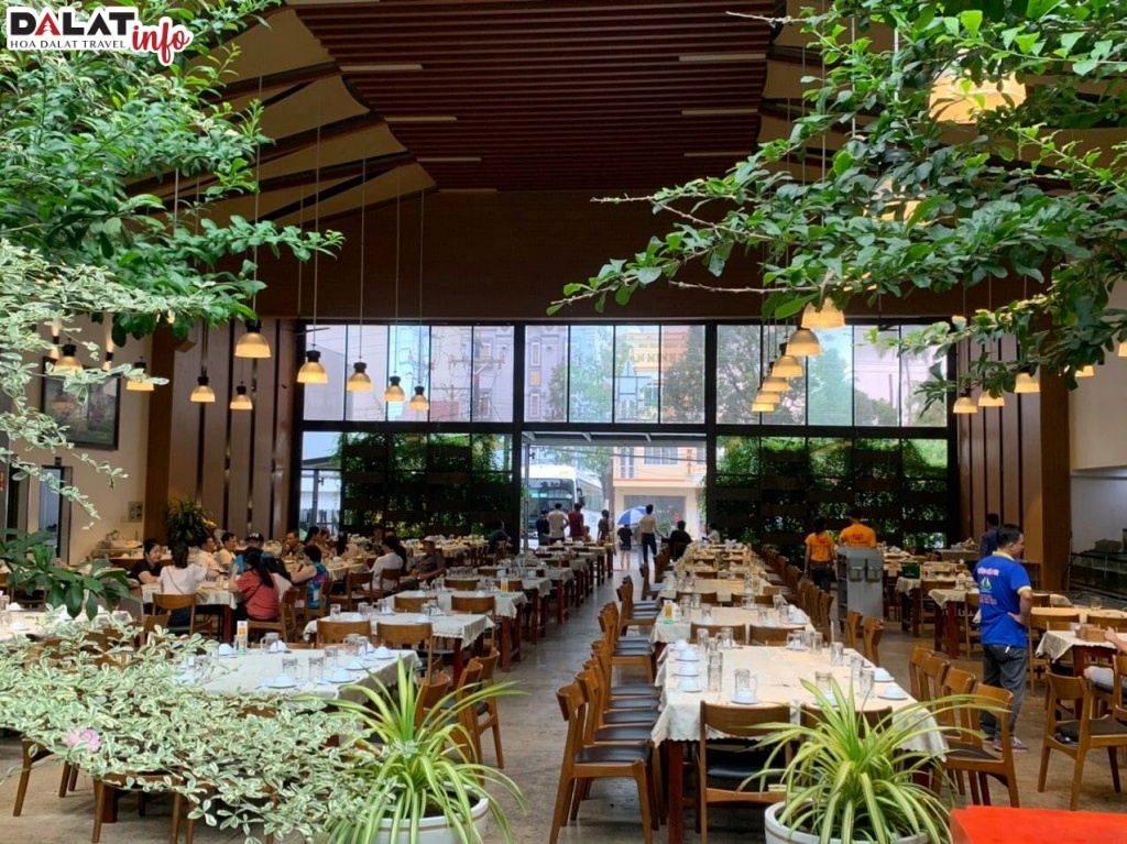 Hạnh Nhung Luxury Restaurant