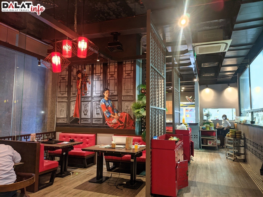 Không gian của nhà hàng FengHuang tinh tế, thoáng đãng
