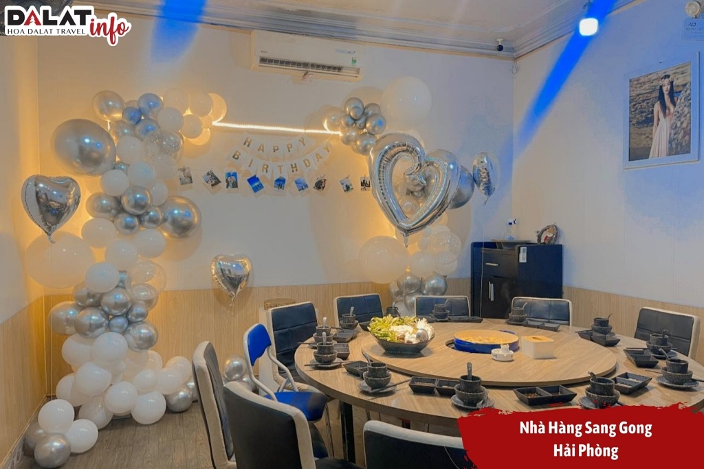 Nhà Hàng Sang Gong có không gian ấm cúng, phù hợp với các bữa tiệc