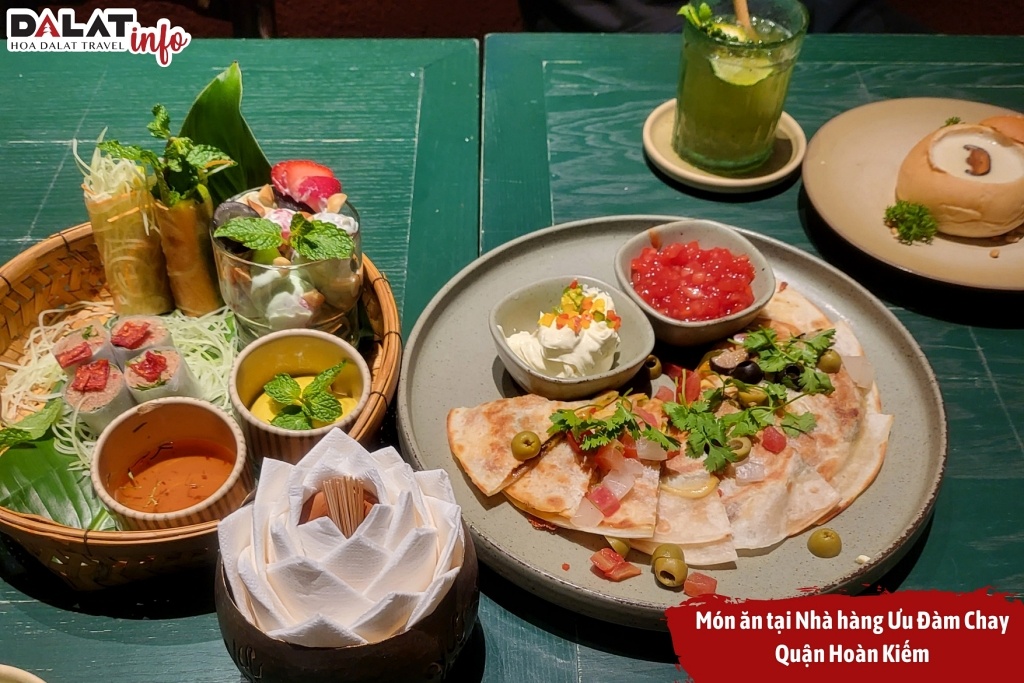 Nhà hàng Ưu Đàm Chay với món ăn chay được chế biến tỉ mỉ và trình bày đẹp mắt